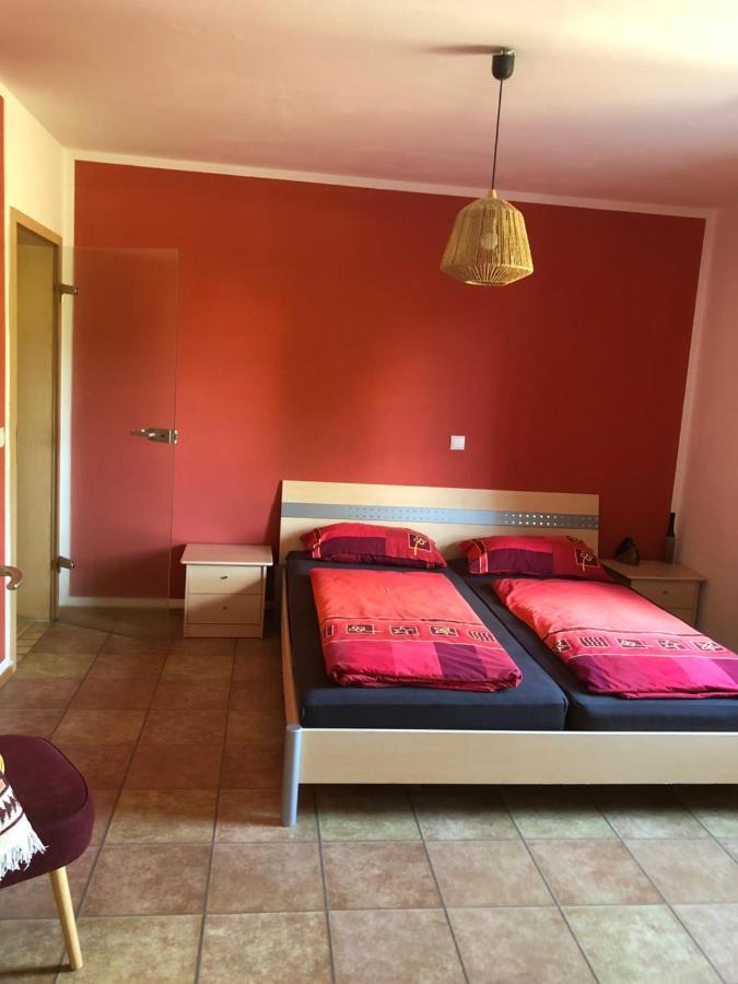 Ferienwohnung Am Nurburgring Welcherath Esterno foto